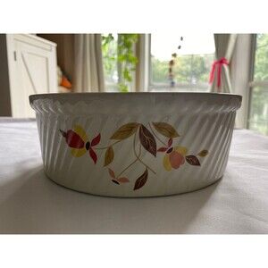 Halls Superior Autumn Leaves Casserole Souffle Dish 7 3/4"